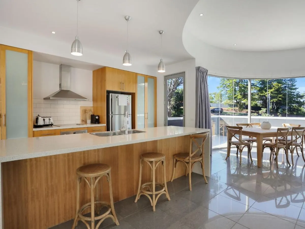 The White House Merimbula