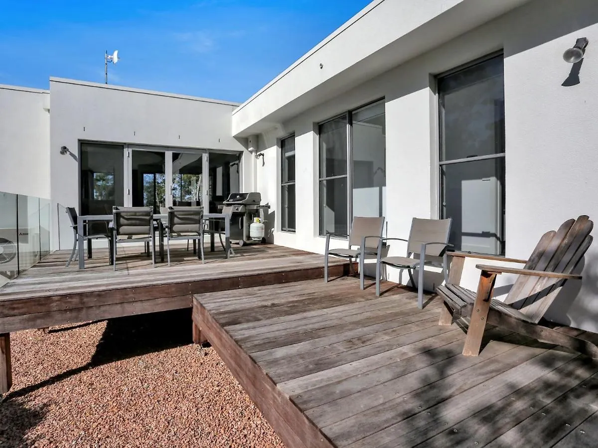 The White House Merimbula Holiday home